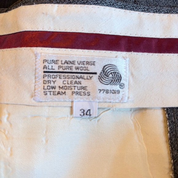 Louis Raphael Pleated High Rise Wool Trousers - Picture 7 of 7